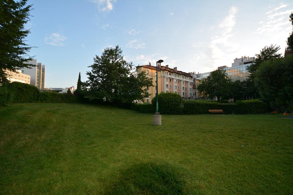 Hotel Lux Grenoble Exterior foto